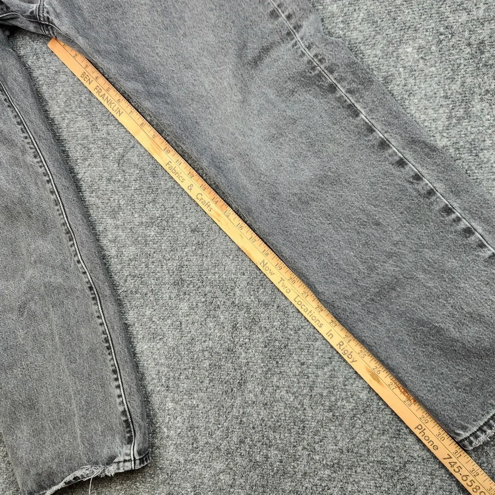 Levis Premium 501 Jeans Mens 32x32 Gray Button Fly Straight Leg Denim A1959-0003